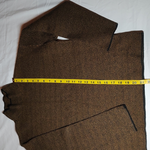 Tahari Turtle Neck Sweater - Picture 9 of 11